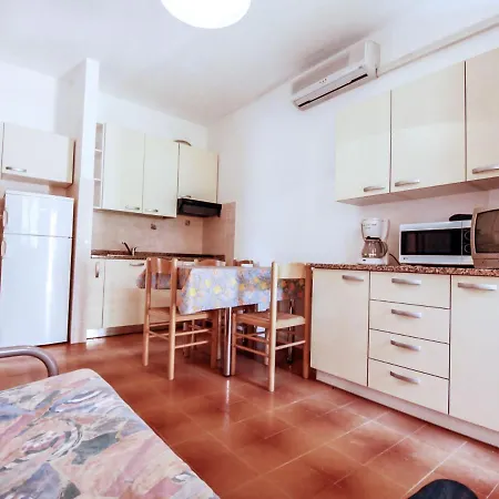 Villaggio Azzurro-3 By Interhome * ביביונה
